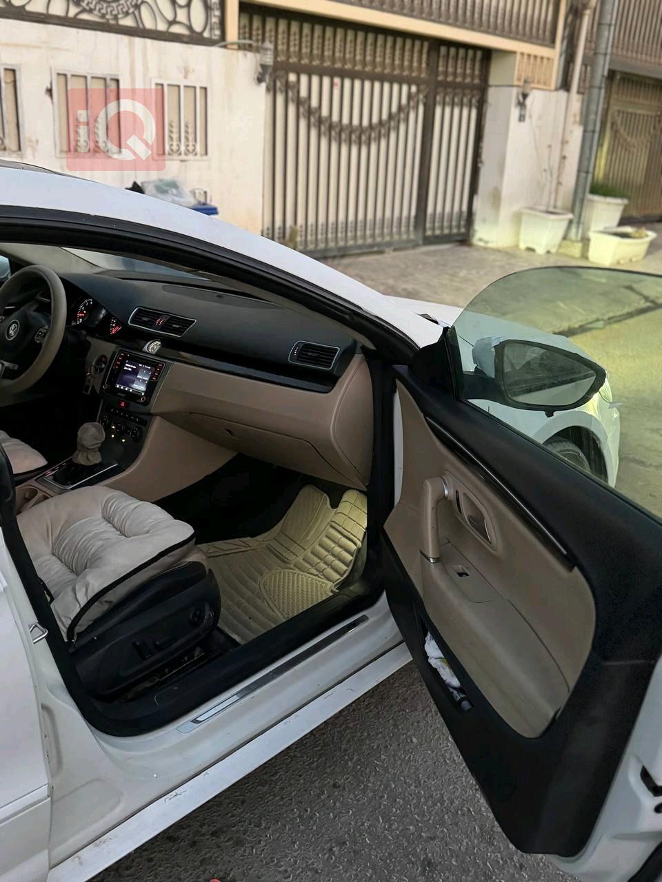 ڤۆڵکسواگن پاسات CC